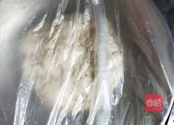 Illustration of how to make broccoli sausage bread (no tenderization) 3