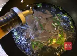 Spinach and Pork Liver Soup Recipe Illustration 13