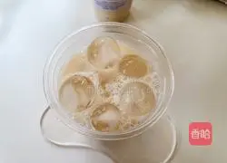 Illustration of how to make peach ramen milk tea 16
