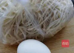 Lazy Egg Noodles Recipe Illustration 1