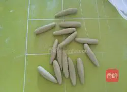 Illustration of how to make succulent-shaped steamed buns 18