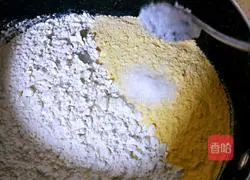 Illustration of how to make cornmeal steamed buns 5