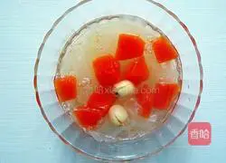 Papaya, Tremella and Lotus Seed Soup Recipe Illustration 6