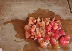 Illustration of how to make tomato, yam and egg custard 1