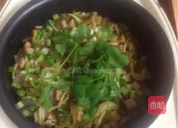 Illustration of braised noodles 17