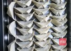 Illustration of how to make vegetarian cabbage dumpling stuffing 4