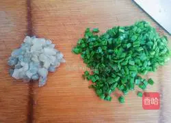 Illustration of how to make shrimp, leek and pancakes 2