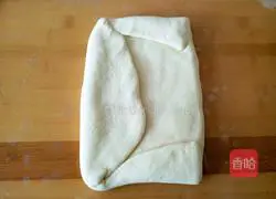 Illustration of how to make Vienna knot 6