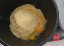 Illustration of how to make cornmeal pancakes 3