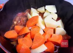 Tomato Beef Brisket Stewed with Potatoes Illustration of how to do it 17