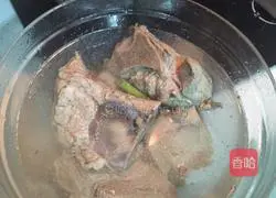 Yam and wolfberry bone soup recipe 6