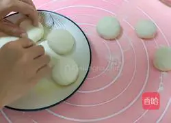 Illustration of how to make Donghe meatloaf 6