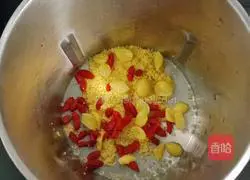 Illustration of how to make millet pumpkin soup 7