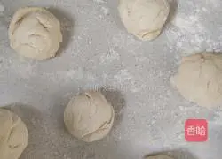 Illustration of how to make cabbage and pork buns 5