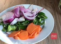 Illustration of how to make dry pot cauliflower 3