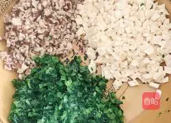 Illustration of how to make black whole wheat noodles and vegetarian stuffed buns 6