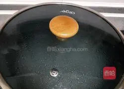 Illustration of how to fish milk sago and fruit 4