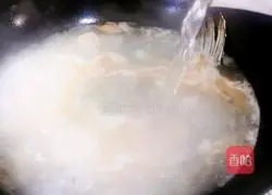 Celery root and fish bone soup recipe 7