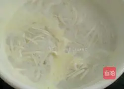 Illustration of how to make cabbage noodles 5