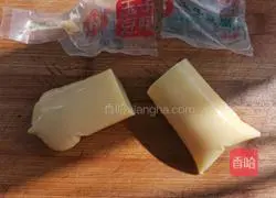 Illustration of how to make vinegar, pepper, corn, tofu and egg soup 6