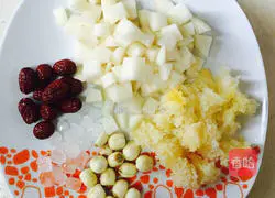 Illustration of Tremella, Lotus Seed and Red Date Soup 4