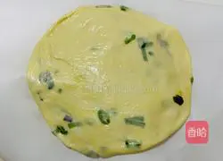 Home-style scallion pancake recipe 7