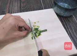 Illustration of how to make clear soup noodles 1