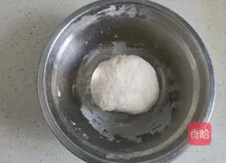 Illustration of how to make vegetarian Sanxian dumplings 7