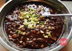 Illustration of how to make spinach and mushroom fried noodles 9