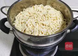 Illustration of how to make braised noodles with pork belly, beans and potatoes 9