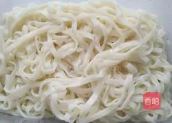 Illustration of how to make refreshing cold noodles 7