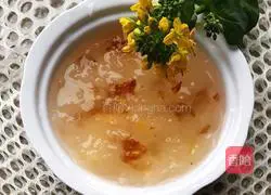 Illustration of how to make peach gum and white fungus soup 9