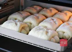 Milk bread rolls (medium seeding method) illustration 12