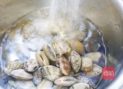 Illustration of how to make loofah flower nail soup 5