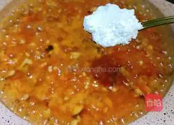 Illustration of how to make spinach noodles with tomato meat sauce 14