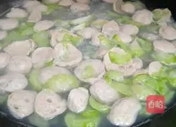 Illustration of how to make clam and loofah vermicelli soup 9