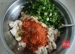 Illustration of how to make spicy tender tofu buns 5