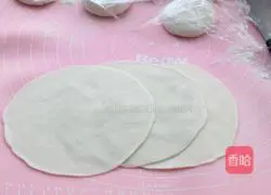 Illustration of how to make chives, shrimp skin and egg pie 5