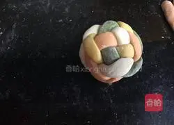 Illustration of how to make hydrangea steamed buns 14