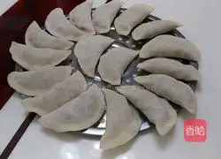 Illustration of how to make white radish and pork dumplings 6