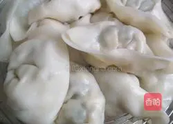 Illustration of how to make shepherd's purse and egg dumplings 16