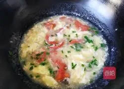 Illustration of how to make tomato and egg soup 6