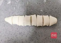 Illustration of how to make steamed spring cakes 6