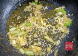 Illustration of braised prawns in oil 8