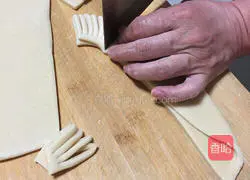 Illustration of how to make Suide deep-fried fried food 5