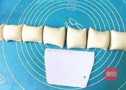 Illustration of how to make dried beans and fresh meat buns 12