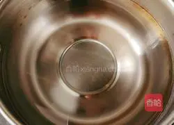 Illustration of how to make carrot and shrimp noodles 3