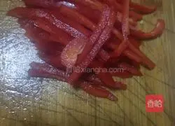 Illustration of how to make cold kelp shreds 3