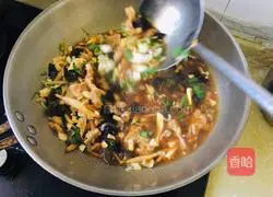 Illustration of braised crispy pork 13