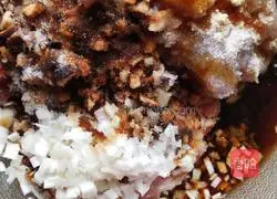 Illustration of how to make a large plate of dumplings 7